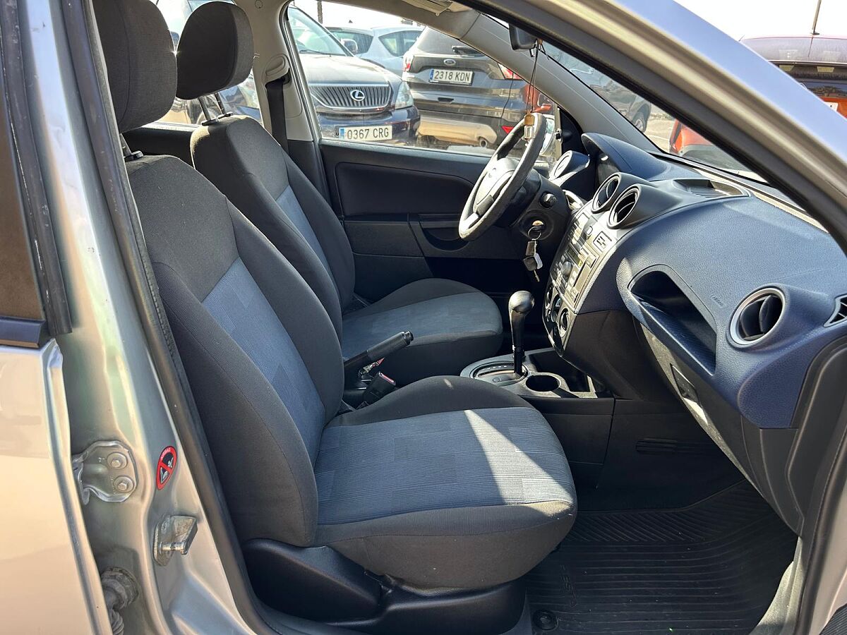 FORD FIESTA TREND 1.6 AUTO SPANISH LHD IN SPAIN 0NLY 58000 MILES SUPERB 2006